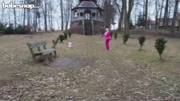 Goth vs. Preppy Pink Battle In The Park Screencap 14 on sinx.preview.netperv.com