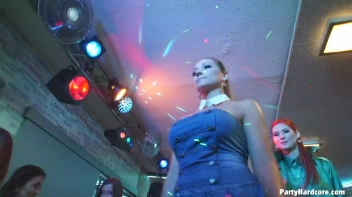 Party Hardcore Gone Crazy Vol. 29 Part 1 - Cam 1 Screencap 14 on sinx.preview.netperv.com