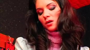 Little Sex Shop of Horrors Screencap 57 on sinx.preview.netperv.com