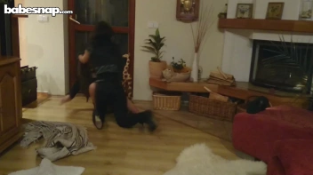 Pull That Little Thief's Hair And Teach Her A Lesson! Screencap 19 on sinx.preview.netperv.com