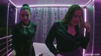 Titty Time In The Orgy Shower Screencap 76 on sinx.preview.netperv.com