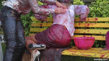 Eating In Secret Gets This Girl Gunged Screencap 30 on sinx.preview.netperv.com