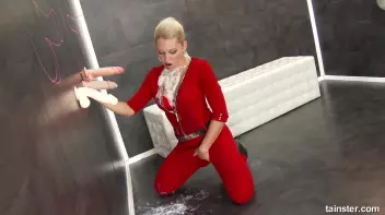 I pick you the Middle Dick! Screencap 23 on sinx.preview.netperv.com