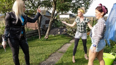 Latest deal - Blonde Is All Tied Up Getting Wet And Messy