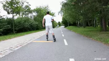 Rollerbladers take a break Screencap 1 on sinx.preview.netperv.com