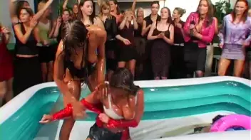 Christina Lee vs. Sarah Cross In The Mud Screencap 41 on sinx.preview.netperv.com