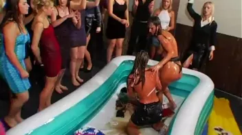 Christina Lee vs. Sarah Cross In The Mud Screencap 55 on sinx.preview.netperv.com