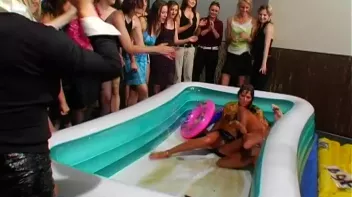 Christina Lee vs. Sarah Cross In The Mud Screencap 8 on sinx.preview.netperv.com