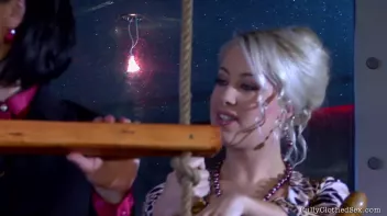 Threesome's Wild Sea Cruise Screencap 15 on sinx.preview.netperv.com