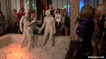 Miss Skinny Takes a Mud Dive Screencap 18 on sinx.preview.netperv.com