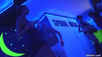 Spring Break Blow-Out Part 4 - Cam 4 Screencap 96 on sinx.preview.netperv.com