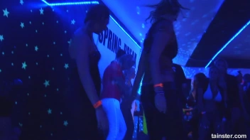 Spring Break Blow-Out Part 4 - Cam 4 Screencap 37 on sinx.preview.netperv.com