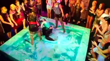 Blue Gel Fight Does the Trick! Screencap 97 on sinx.preview.netperv.com