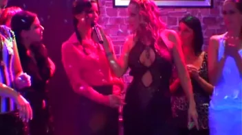 Blue Gel Fight Does the Trick! Screencap 7 on sinx.preview.netperv.com