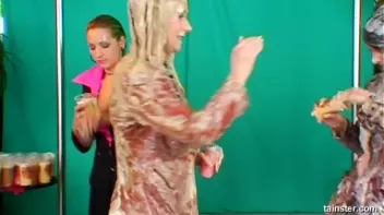 Epic Food Fight Screencap 66 on sinx.preview.netperv.com