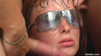 Suzie, the Ultimate Spunk Floozie Screencap 118 on sinx.preview.netperv.com