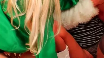 I'm Dreaming of a WET Christmas.... Screencap 82 on sinx.preview.netperv.com