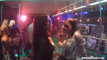 Summer Jam Bang Part 4 - Shower Cam Screencap 81 on sinx.preview.netperv.com