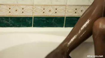 Bathtub Babes In Sudsy Luvin Screencap 28 on sinx.preview.netperv.com