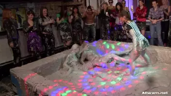 Redheads No More After This Battle! Screencap 42 on sinx.preview.netperv.com