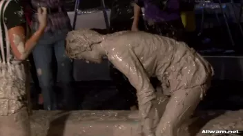 Redheads No More After This Battle! Screencap 52 on sinx.preview.netperv.com