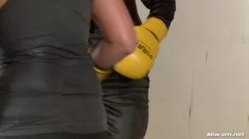 Wetlook Boxing: Simon vs. Tea Screencap 62 on sinx.preview.netperv.com