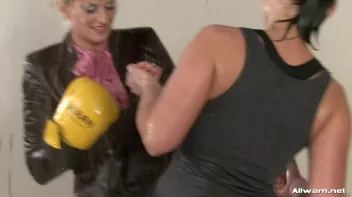 Wetlook Boxing: Simon vs. Tea Screencap 64 on sinx.preview.netperv.com