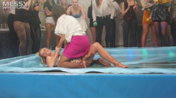 Messy Wrestling: Multi Battle Oil Freaks Slop It Up And Bring The Heat! Screencap 6 on sinx.preview.netperv.com