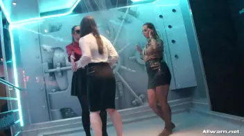 Gorgeous Shower Girls Screencap 4 on sinx.preview.netperv.com