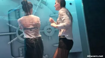 Gorgeous Shower Girls Screencap 43 on sinx.preview.netperv.com