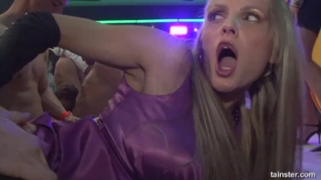 Gash Gamblers Part 3 - Cam 3 Screencap 4 on sinx.preview.netperv.com