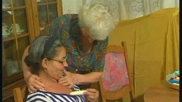 Latest deal - Omas besorgen es sich mit den Dildos