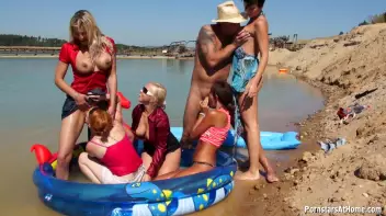 Proudly Public Wetlook Fucking Part 2 Screencap 40 on sinx.preview.netperv.com