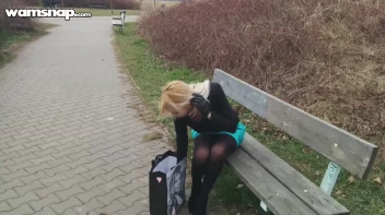 Messiest Eater Ever Turns Herself On Screencap 1 on sinx.preview.netperv.com