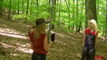 Paint Me Pretty And Wet Me Down Screencap 18 on sinx.preview.netperv.com