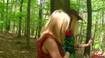 Paint Me Pretty And Wet Me Down Screencap 39 on sinx.preview.netperv.com