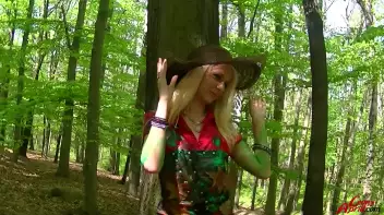 Paint Me Pretty And Wet Me Down Screencap 52 on sinx.preview.netperv.com