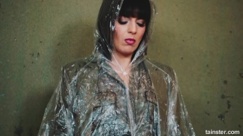 Making Sure She Gets A full Dose Of The Slime Wave! Screencap 90 on sinx.preview.netperv.com