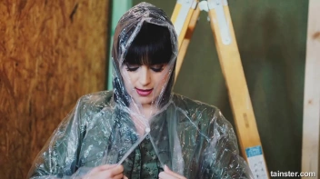 Making Sure She Gets A full Dose Of The Slime Wave! Screencap 16 on sinx.preview.netperv.com