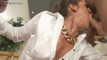 Delicious Double Fuck Face For This Shiny Backstage Slut! Screencap 26 on sinx.preview.netperv.com