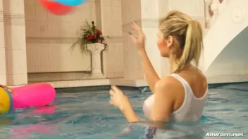 Badminton Babes Go For Wetlook Glory Screencap 52 on sinx.preview.netperv.com