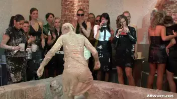 Get Your Mess On, Ladies! Screencap 37 on sinx.preview.netperv.com