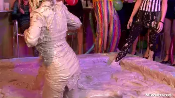 Mud Fun Screencap 33 on sinx.preview.netperv.com