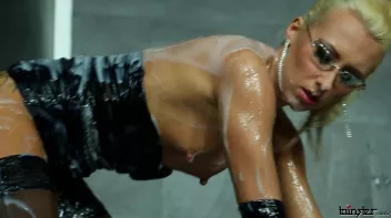 Go Time With The Gloryhole Screencap 71 on sinx.preview.netperv.com