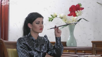 Seductress Smokes And Seduces Screencap 5 on sinx.preview.netperv.com