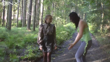 A Fiery Catfight In The Forest Screencap 9 on sinx.preview.netperv.com