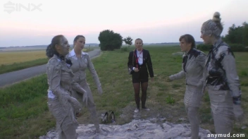 Mud Wrestling Babes Messy Catfighting Screencap 46 on sinx.preview.netperv.com