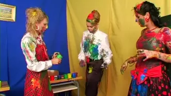 Painting Lesson Turns Messy Screencap 44 on sinx.preview.netperv.com