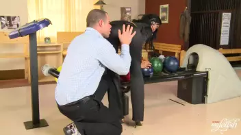 Bowling Bangers Screencap 13 on sinx.preview.netperv.com