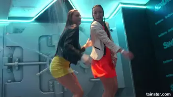 Sexy ladies getting wetter and wetter Screencap 37 on sinx.preview.netperv.com